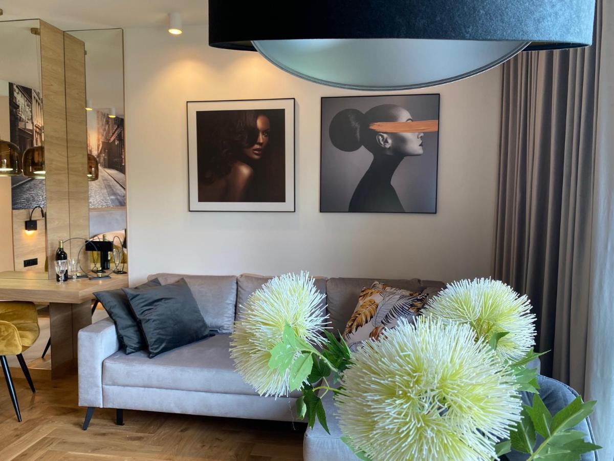 Family & Business Elegant Apartments Ventus IX Wiekow- Centrum Downtown New! Kielce Extérieur photo